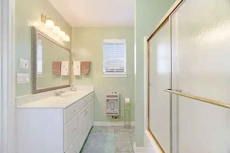 1005 Us-82 Blossom TX 75416