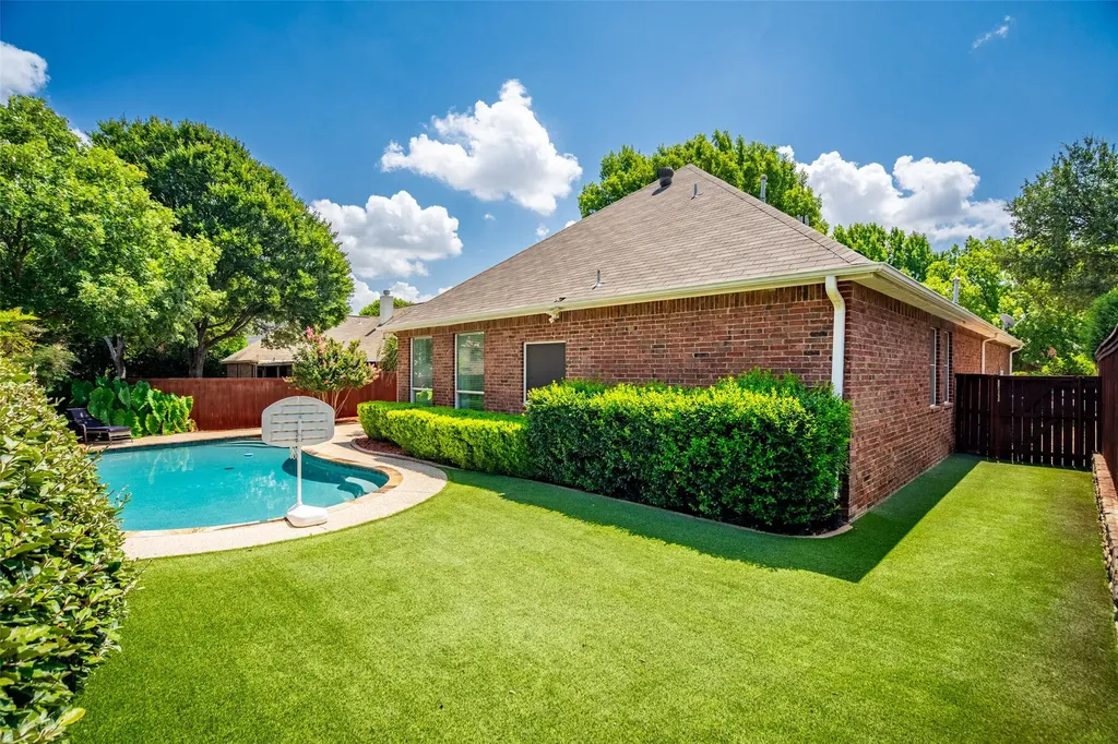 1421 Saint Francis Lane Flower Mound TX 75028
