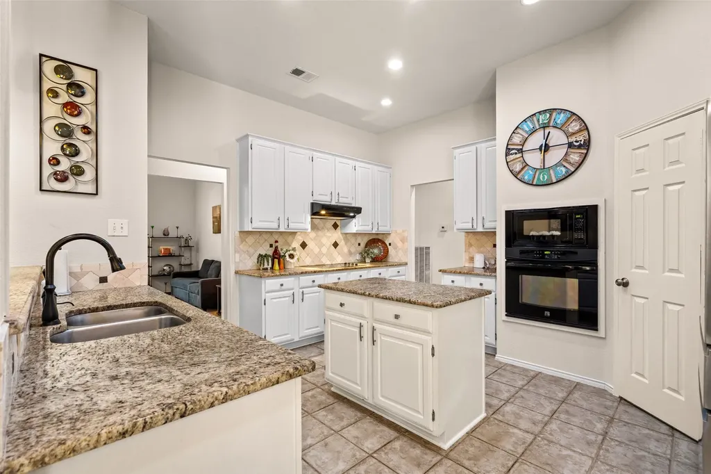 1421 Saint Francis Lane Flower Mound TX 75028