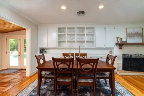 211 Crest Ridge Circle Lakeside TX 76108