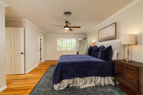 211 Crest Ridge Circle Lakeside TX 76108
