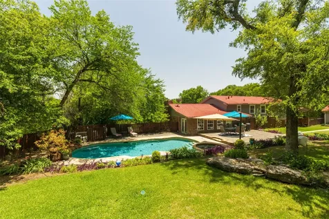 211 Crest Ridge Circle Lakeside TX 76108