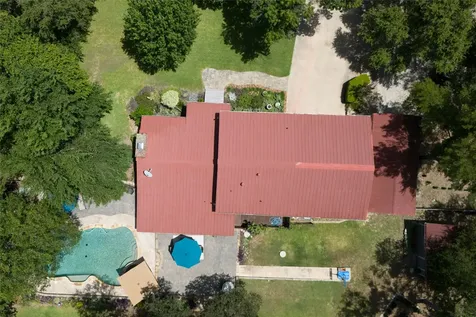 211 Crest Ridge Circle Lakeside TX 76108
