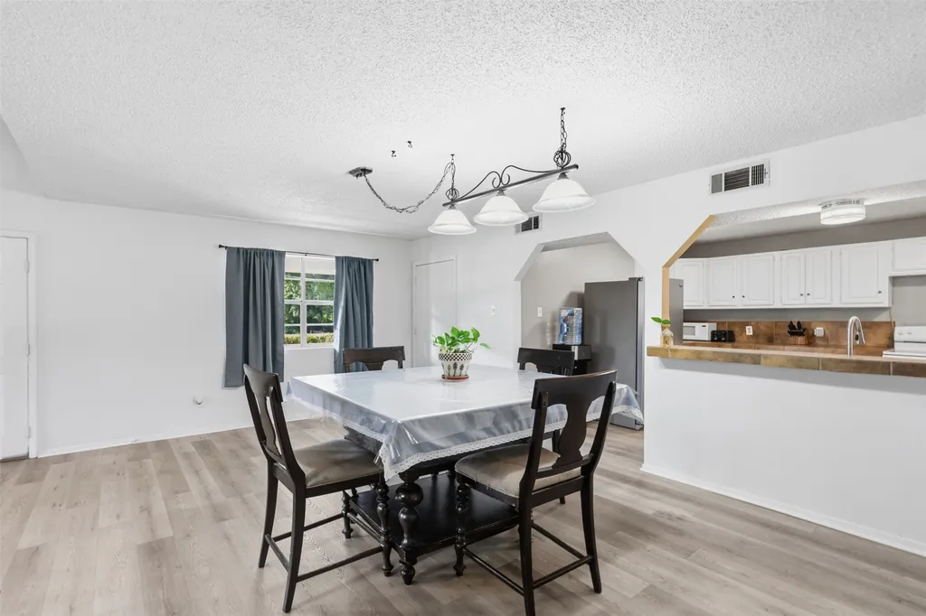 112 Spanish Trail Weatherford TX 76088