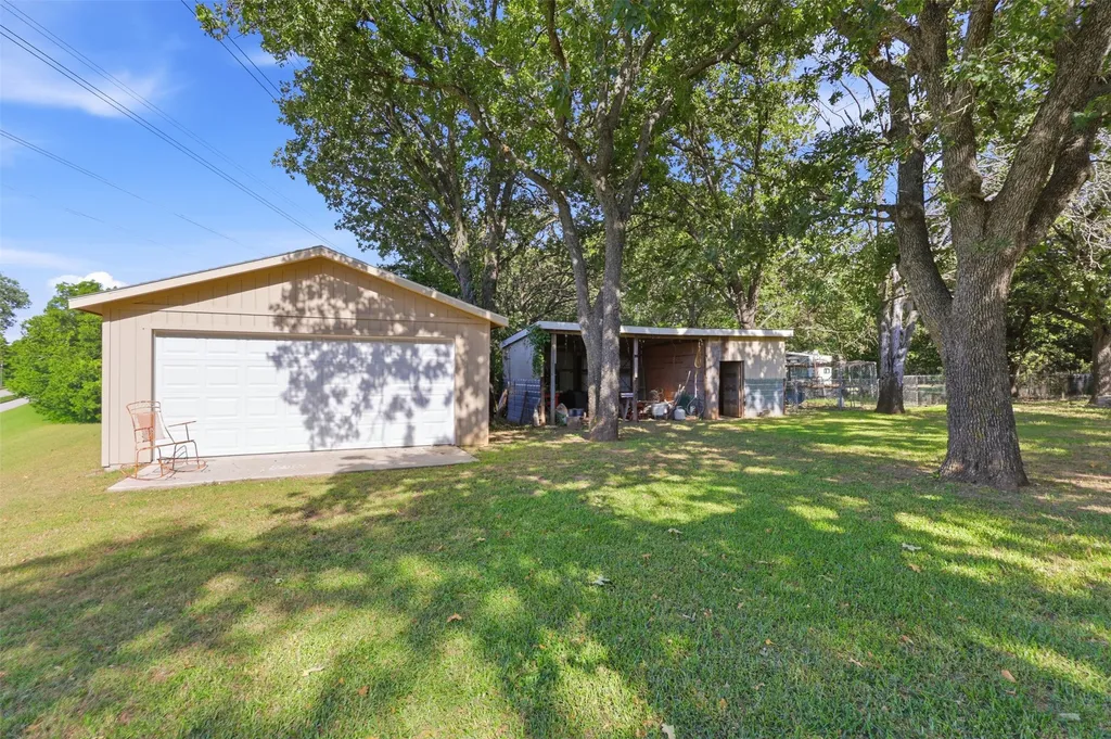 112 Spanish Trail Weatherford TX 76088