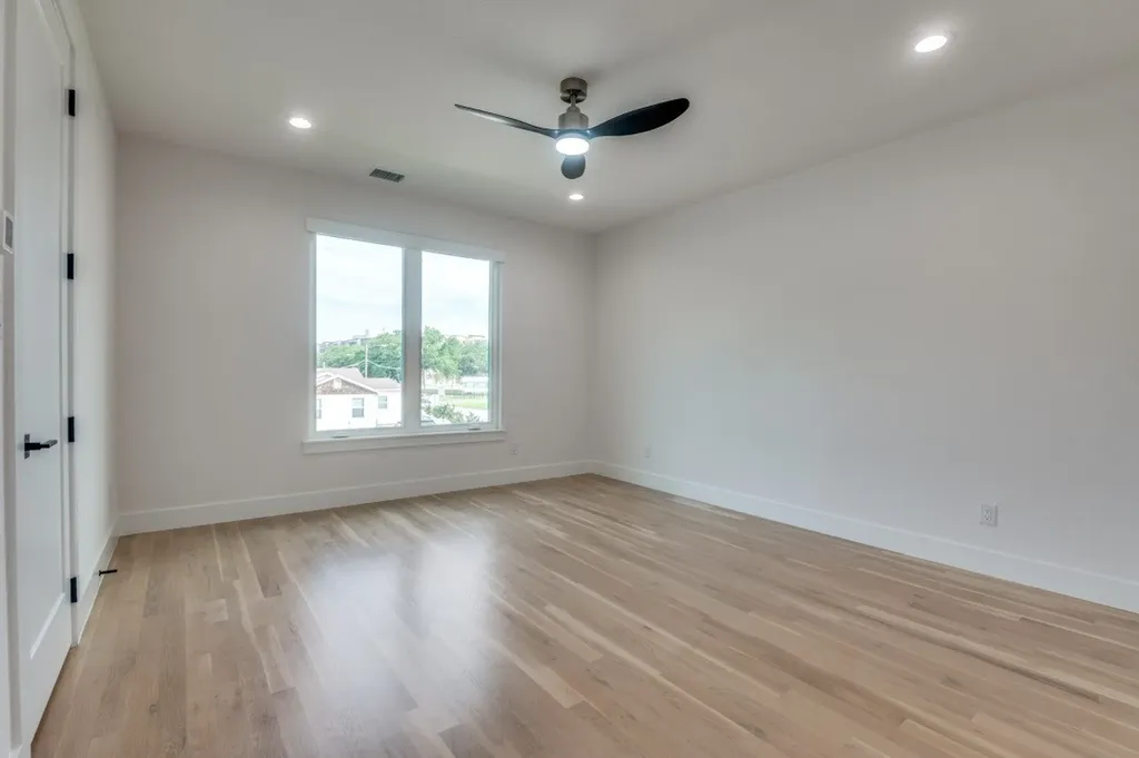 2805 Cherrywood Avenue Dallas TX 75235