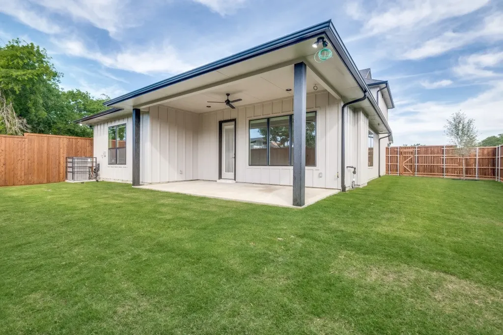 2805 Cherrywood Avenue Dallas TX 75235