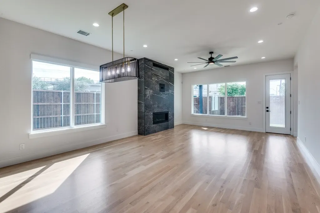 2805 Cherrywood Avenue Dallas TX 75235
