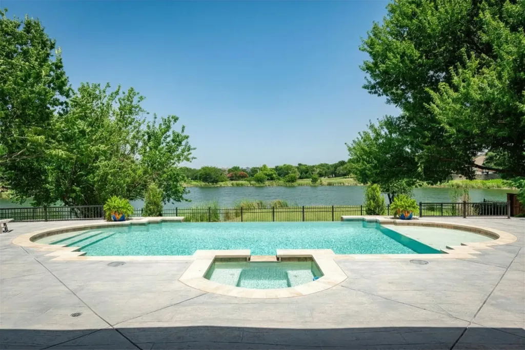 1005 Forest Lake Circle Mckinney TX 75072