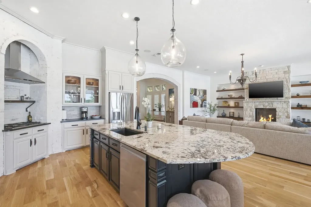 1005 Forest Lake Circle Mckinney TX 75072