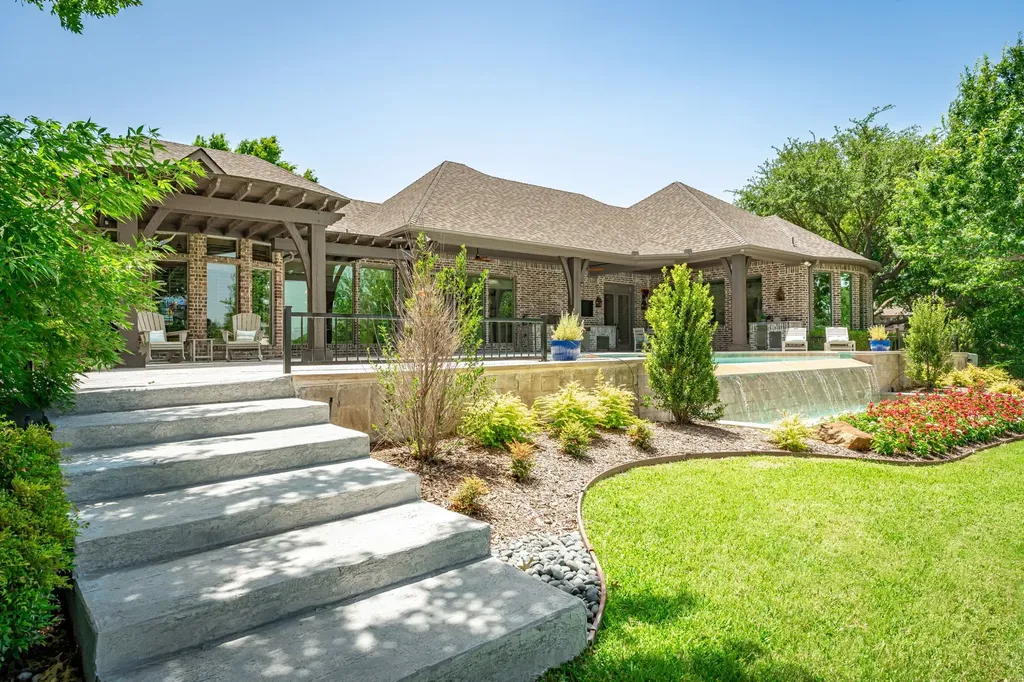 1005 Forest Lake Circle Mckinney TX 75072