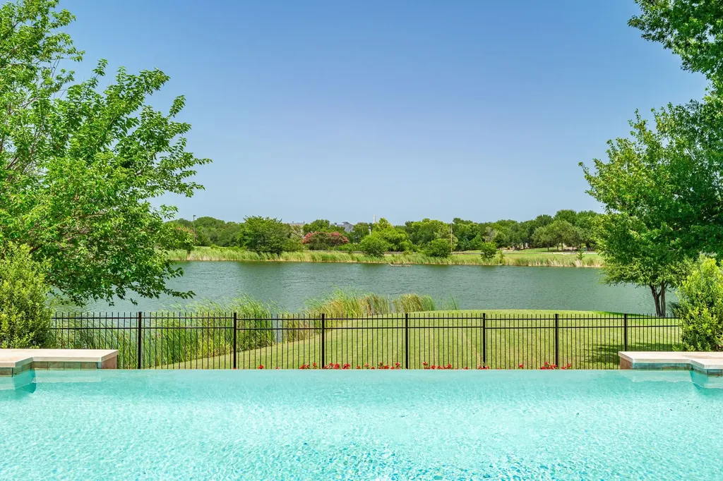 1005 Forest Lake Circle Mckinney TX 75072