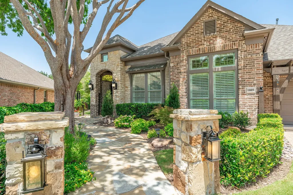 1005 Forest Lake Circle Mckinney TX 75072
