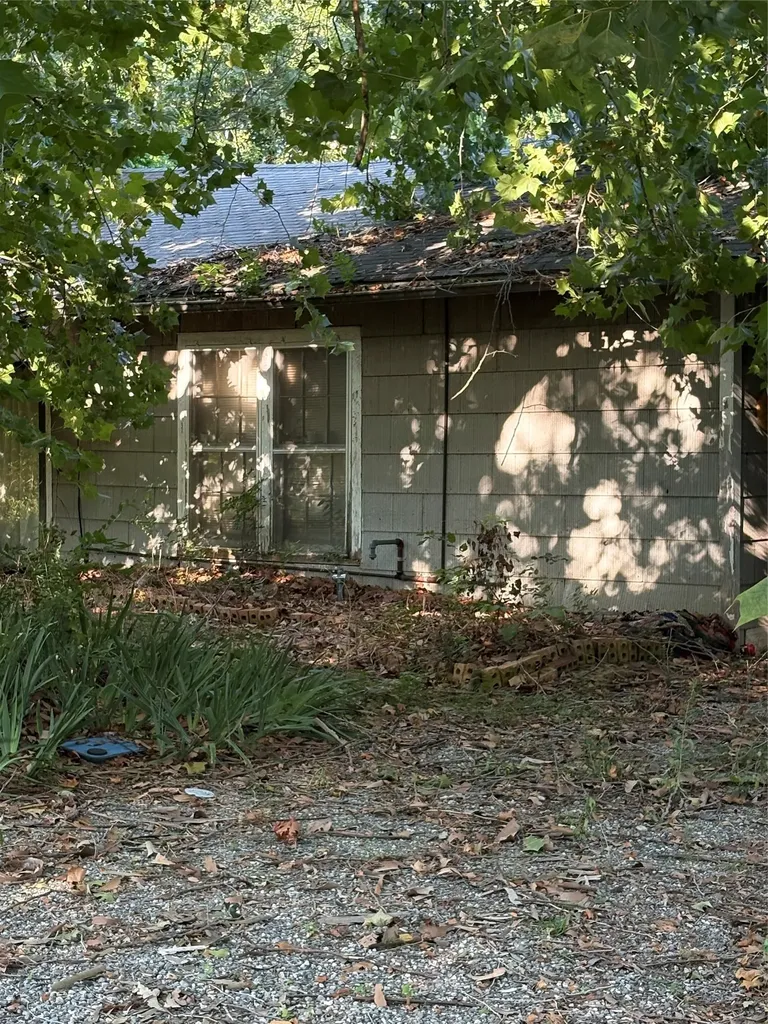 610 S Magnolia Avenue Pottsboro TX 75076
