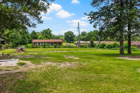 607 W Campbell Road Linden TX 75563