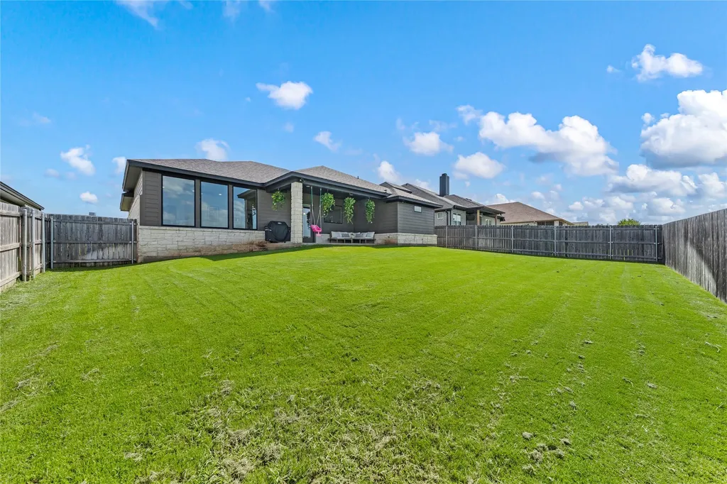 9925 Bridlewood Lane Waco TX 76708