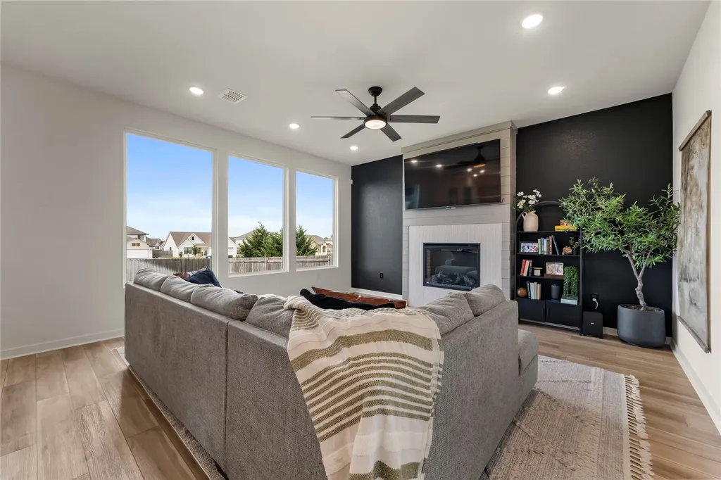 9925 Bridlewood Lane Waco TX 76708
