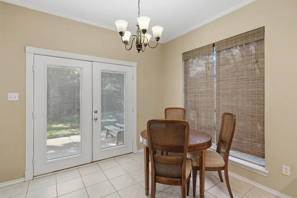 609 Carette Drive Fort Worth TX 76108