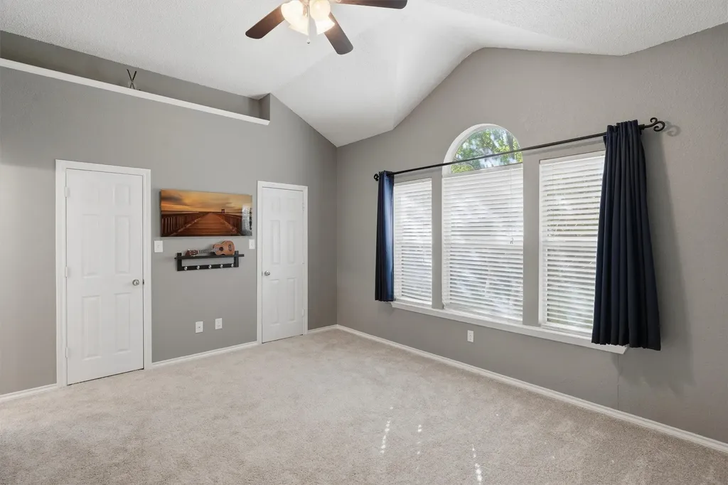 609 Carette Drive Fort Worth TX 76108