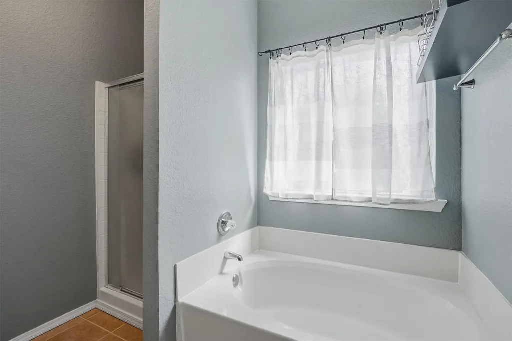 609 Carette Drive Fort Worth TX 76108