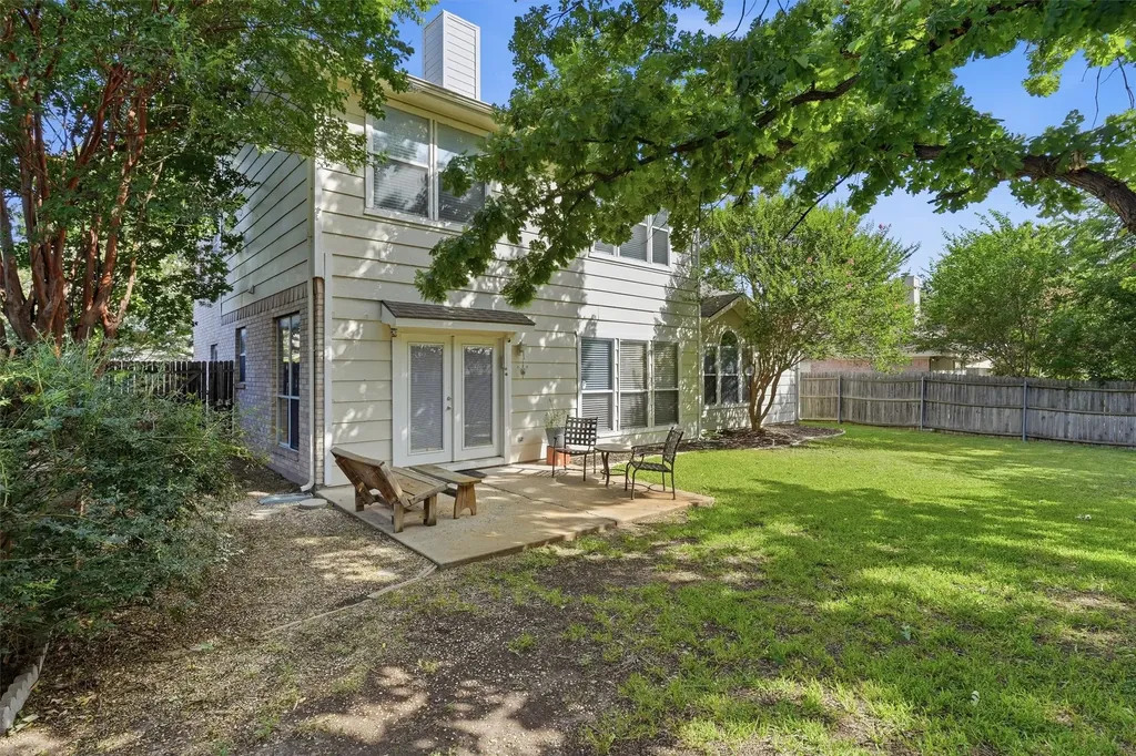 609 Carette Drive Fort Worth TX 76108