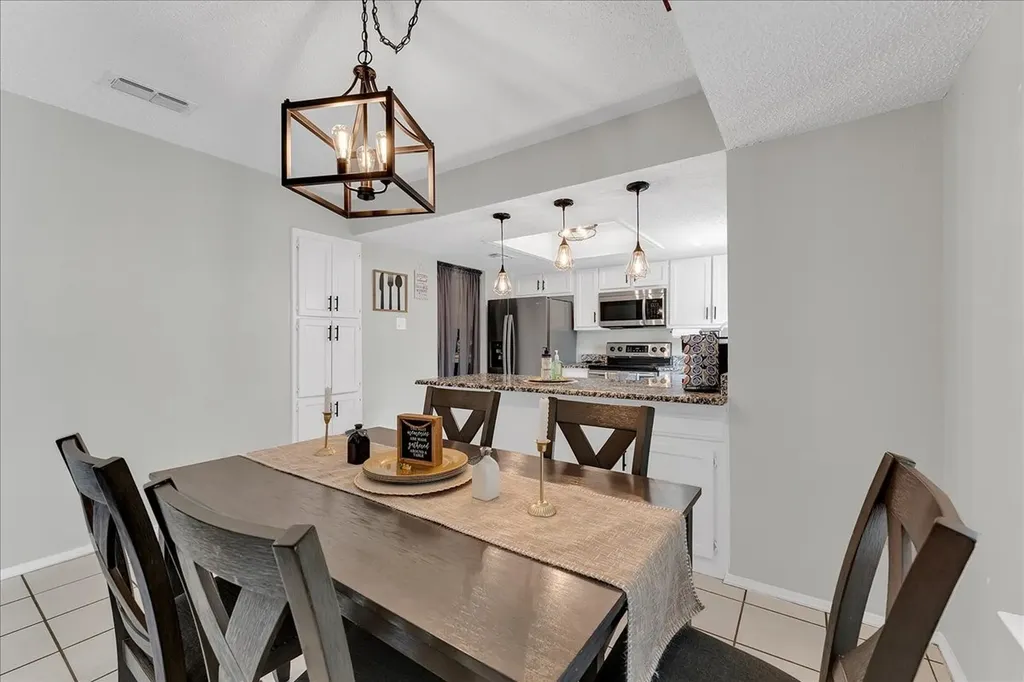 6548 Wooddale Drive Watauga TX 76148