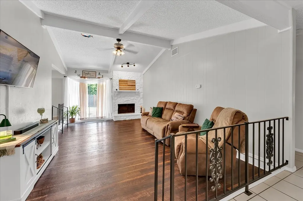 6548 Wooddale Drive Watauga TX 76148