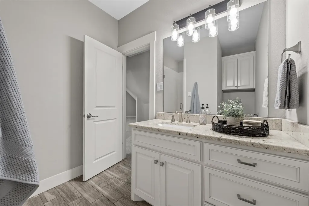 918 Coxs Oak Valley Road Waco TX 76705