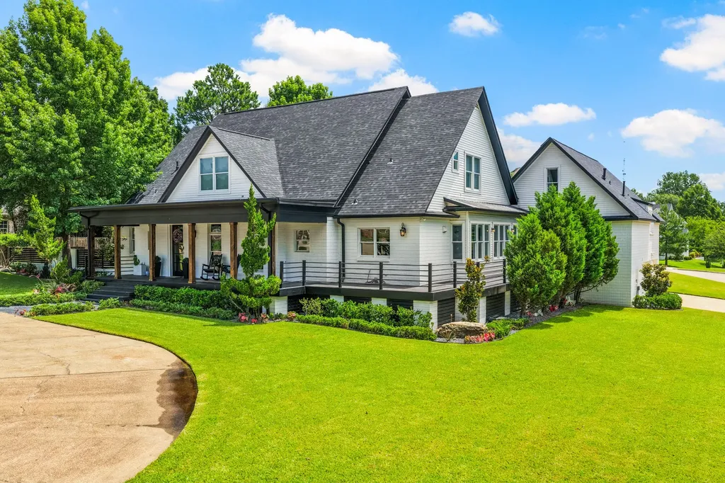507 Greenhill Park Avenue Mt Pleasant TX 75455