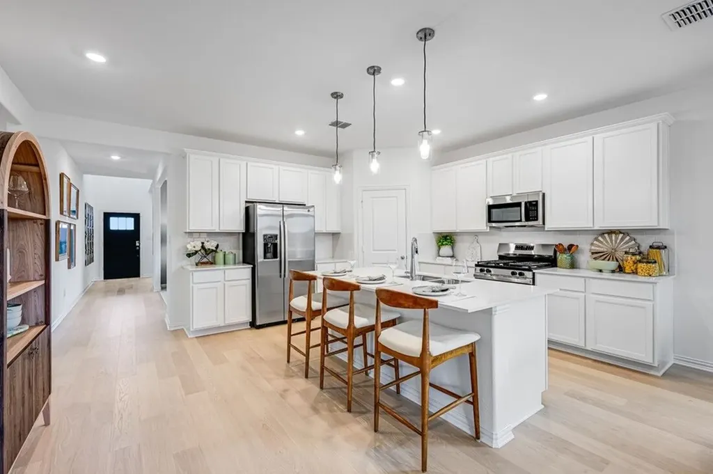 2332 Buffalo Bayou Way Crandall TX 75114