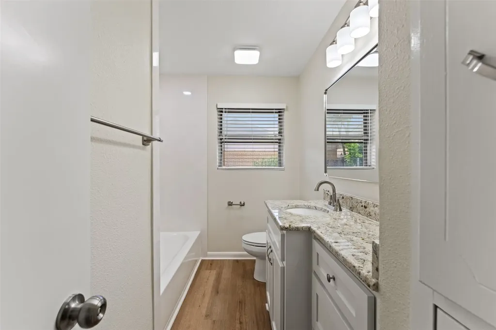 1813 King Cole Drive Waco TX 76705