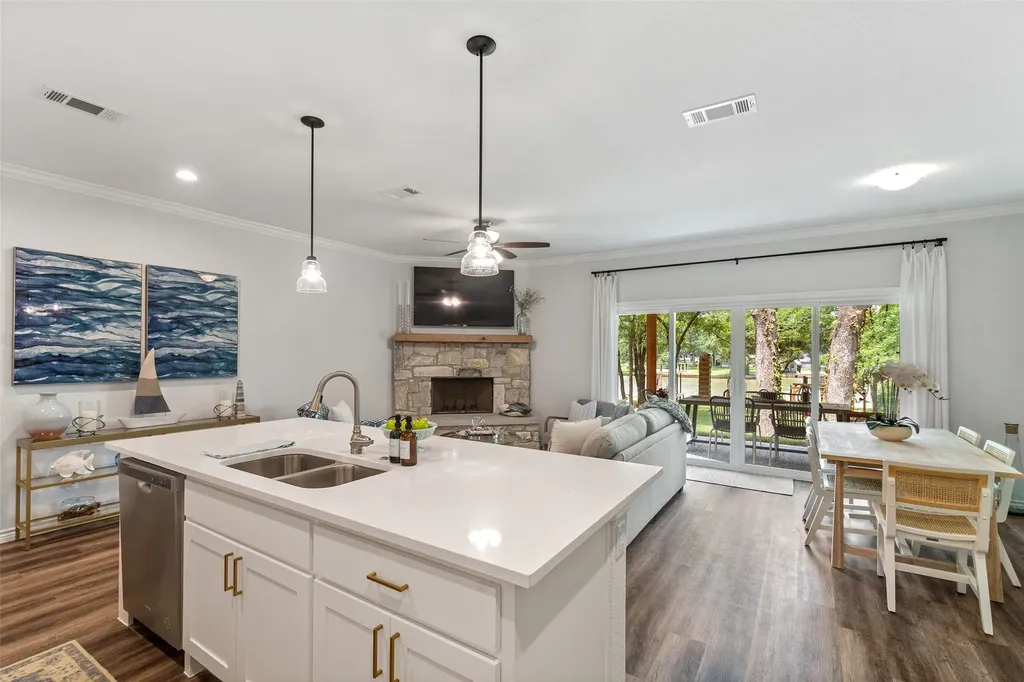 225 Ben Lacy Drive Gun Barrel City TX 75156