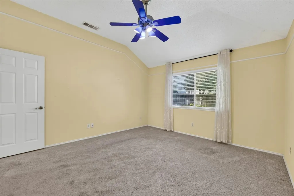 808 Silverbrook Drive Saginaw TX 76179