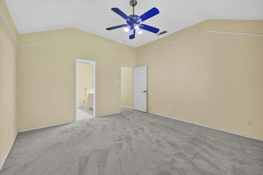 808 Silverbrook Drive Saginaw TX 76179
