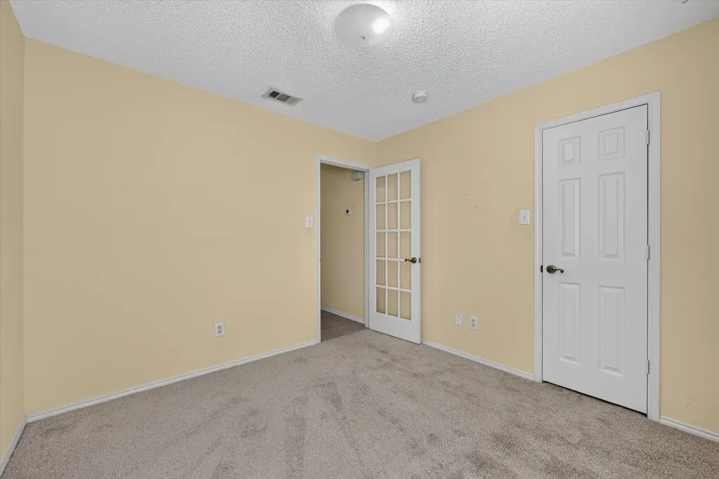 808 Silverbrook Drive Saginaw TX 76179