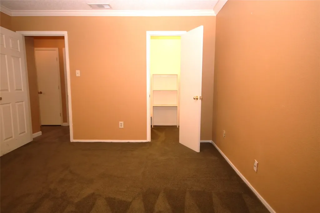 109 Australia Court Glenn Heights TX 75154