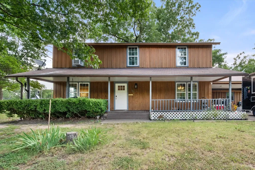 101 S Wright Avenue Kerens TX 75144