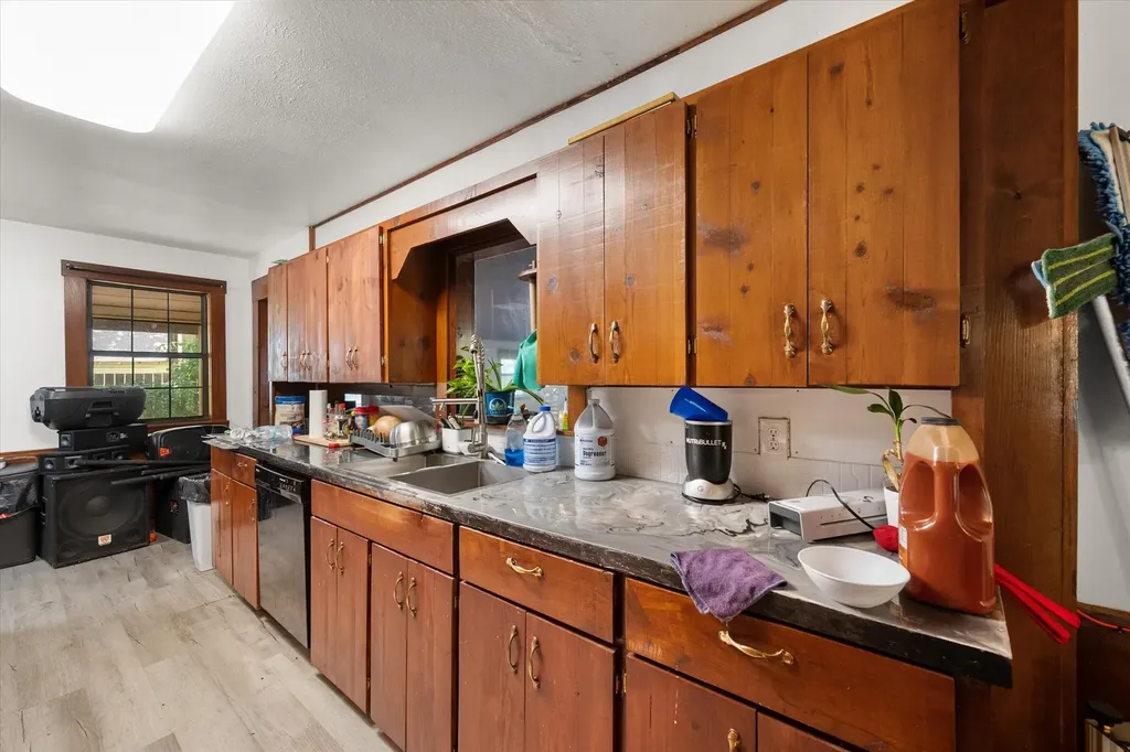 101 S Wright Avenue Kerens TX 75144