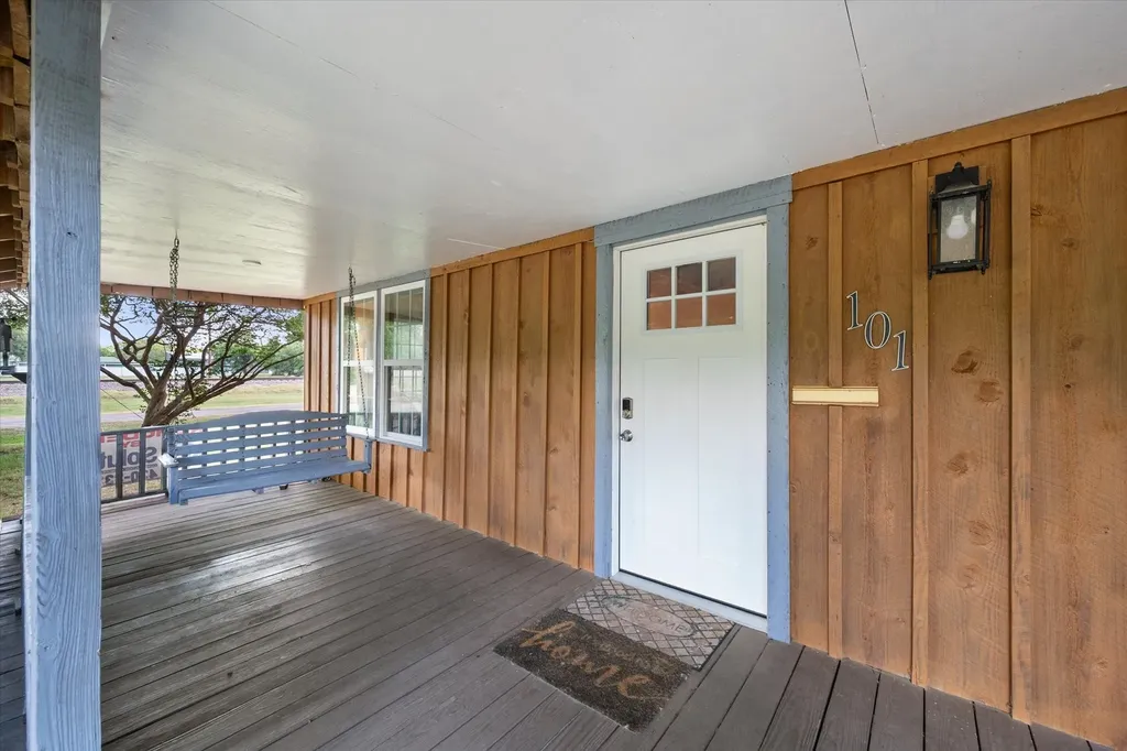 101 S Wright Avenue Kerens TX 75144