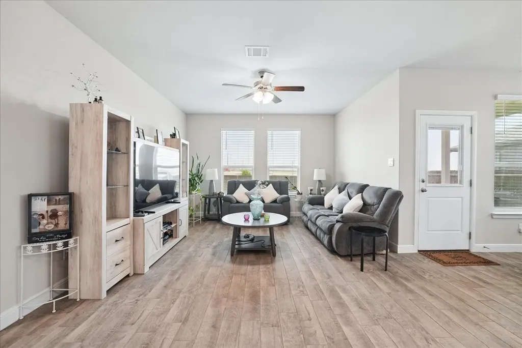 175 Lunayena Road Rhome TX 76078