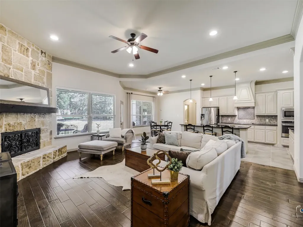 101 Sandlin Court Springtown TX 76082