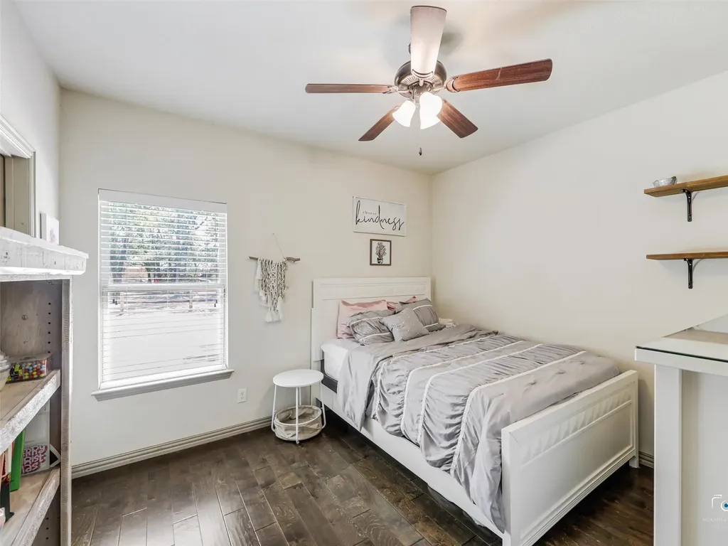 101 Sandlin Court Springtown TX 76082