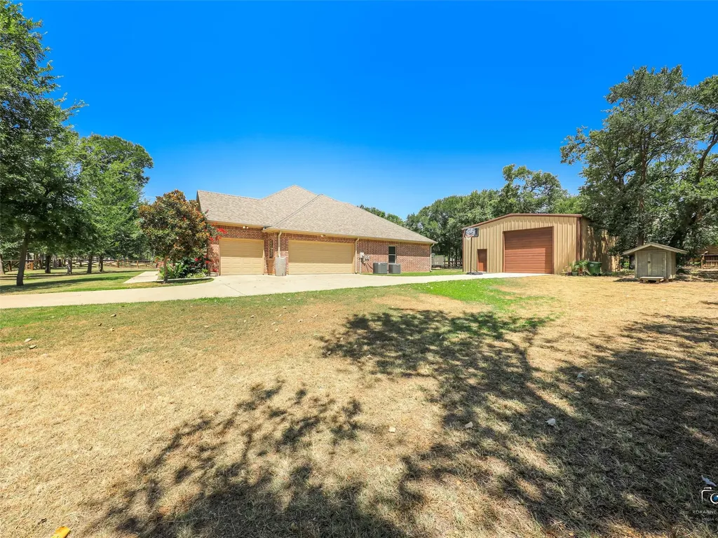 101 Sandlin Court Springtown TX 76082