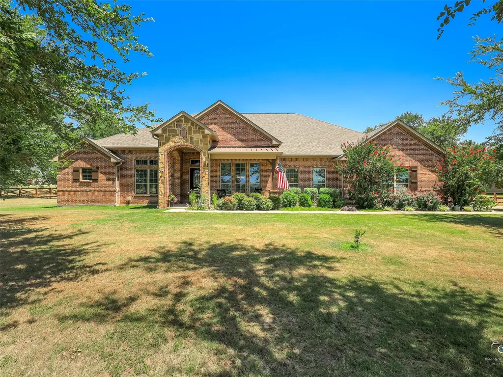 101 Sandlin Court Springtown TX 76082