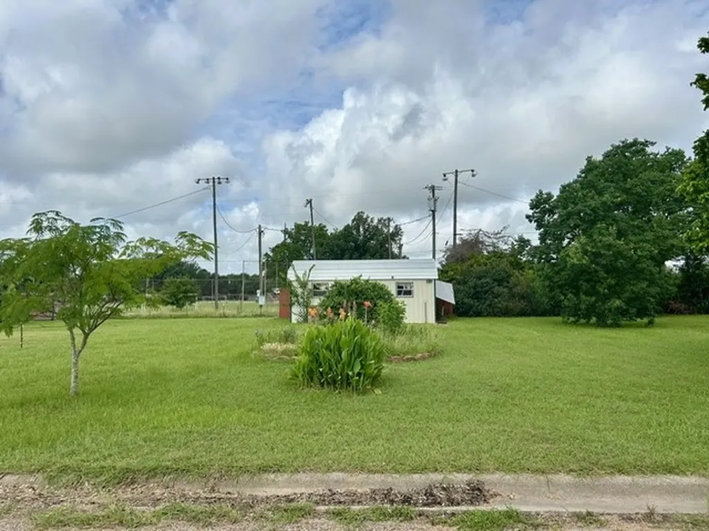 710 Cherry Drive Groesbeck TX 76642