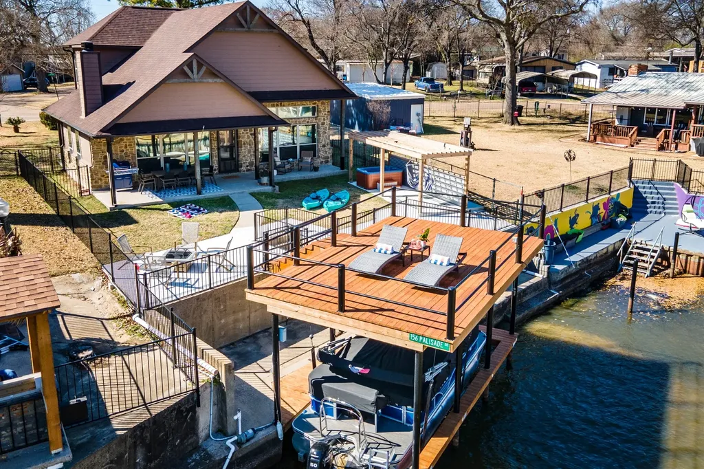 156 Palisade Drive Gun Barrel City TX 75156