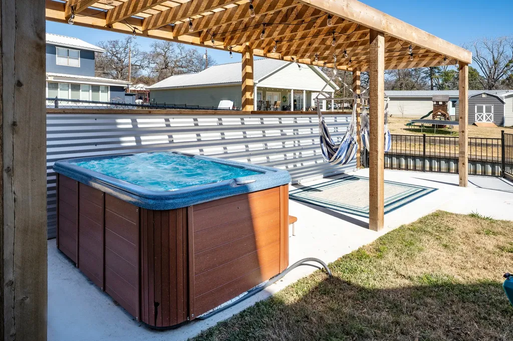 156 Palisade Drive Gun Barrel City TX 75156