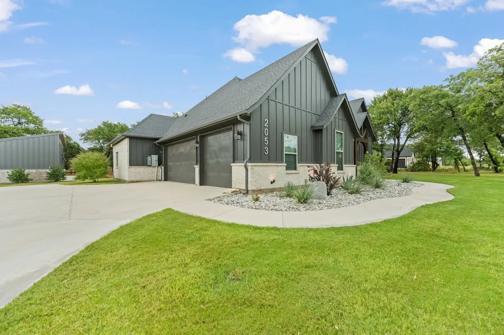 2053 Glenhollow Drive Weatherford TX 76088