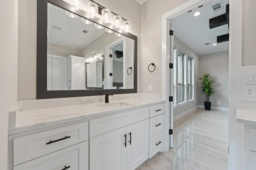 2053 Glenhollow Drive Weatherford TX 76088