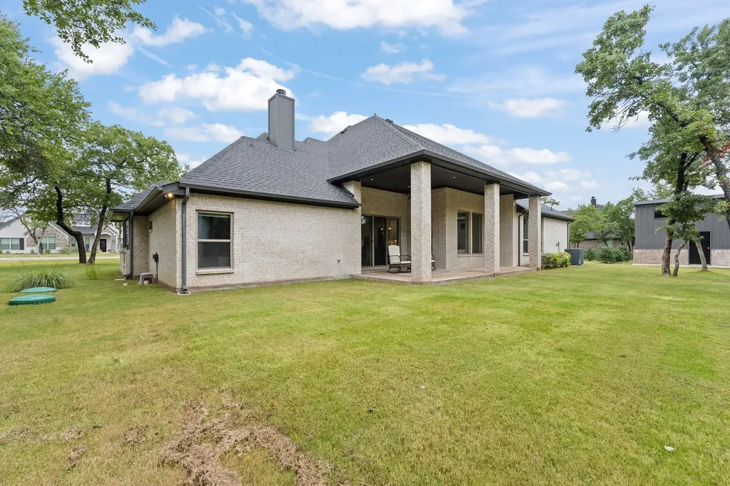 2053 Glenhollow Drive Weatherford TX 76088